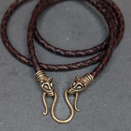 Collier viking en cuir "tête de loup" marron