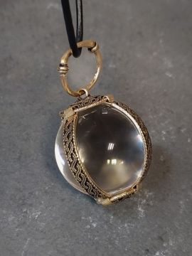 Pendentif boule en bronze