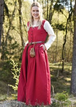 Belle médiévale paysanne sans manche en rouge