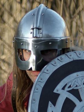 Casque Viking de combat à lunettes