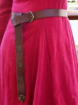 Ceinture élégante avec rivets pétales de roses