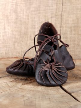 Ballerines médiévales en cuir souple en marron 40