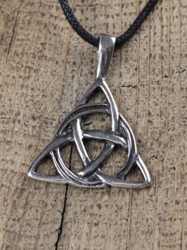 Pendentif celtique en argent triquetra