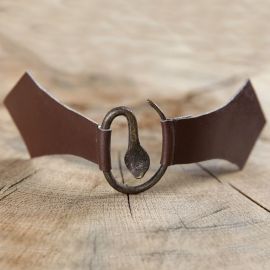 Boucle médiévale en métal à tête de serpent