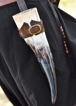 Porte-corne à boire en cuir, avec boucle