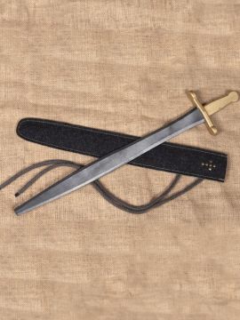 Epée de chevalier courte, avec fourreau en feutre