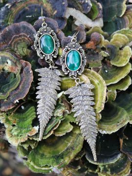 Boucles d'oreilles fougère, en vert