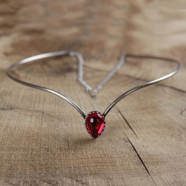 Tiare simple pierre rouge