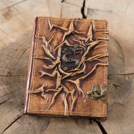 Carnet en cuir motif dragon