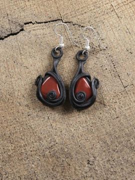 Boucles d'oreilles avec jaspe rouge