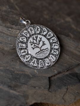 Pendentif en argent Arbre de Vie, avec runes