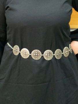 Ceinture en chaîne avec motif de croix vieil argent