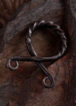 Petit pendentif Croix Troll, torsadé