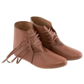 Chaussure médiévale avec semelle en cuir épais