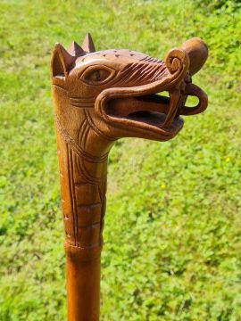 Bâton de marche à tête de Dragon "Fafnir"