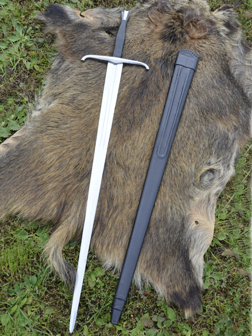 Epée italienne à une main et demi, avec fourreau