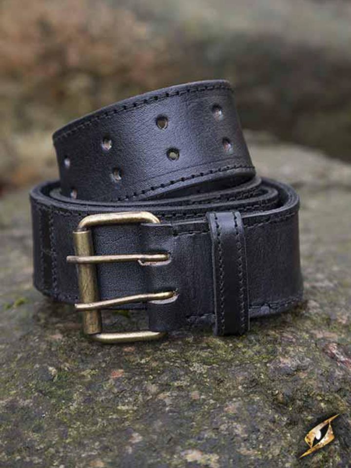 Ceinture noire avec anneaux