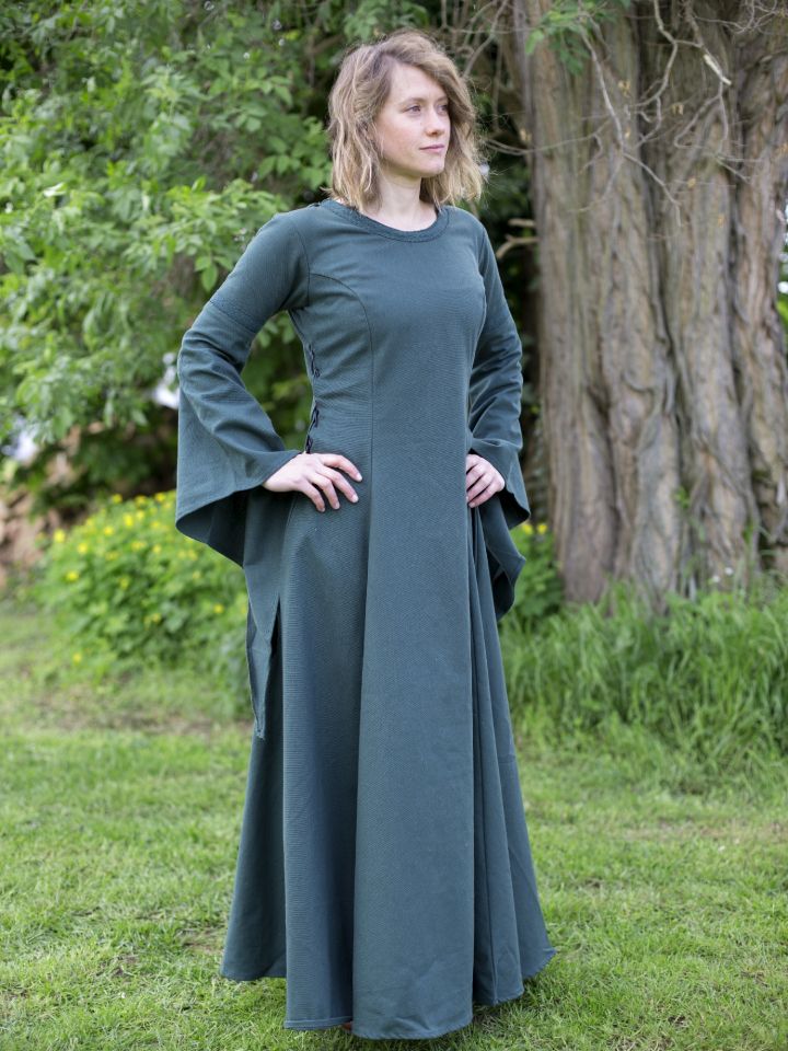 Robe manches trompette, en vert L