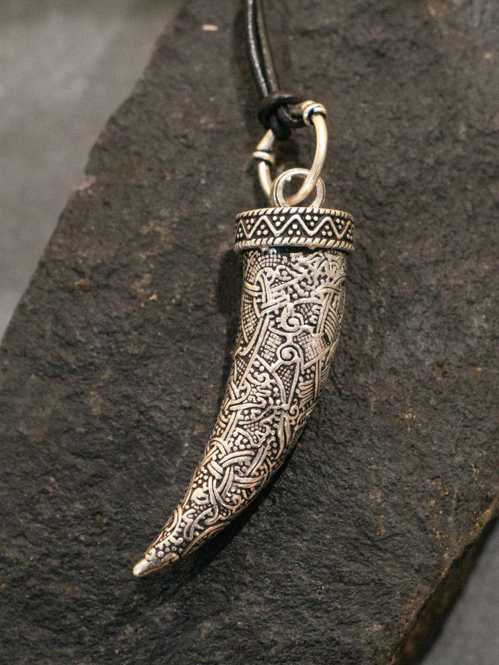 Amulette "Dent de Fenrir" argentée