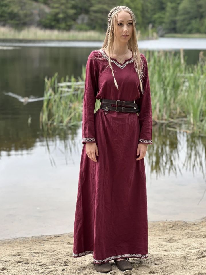 Robe viking Brigida en rouge bordeaux XXXL