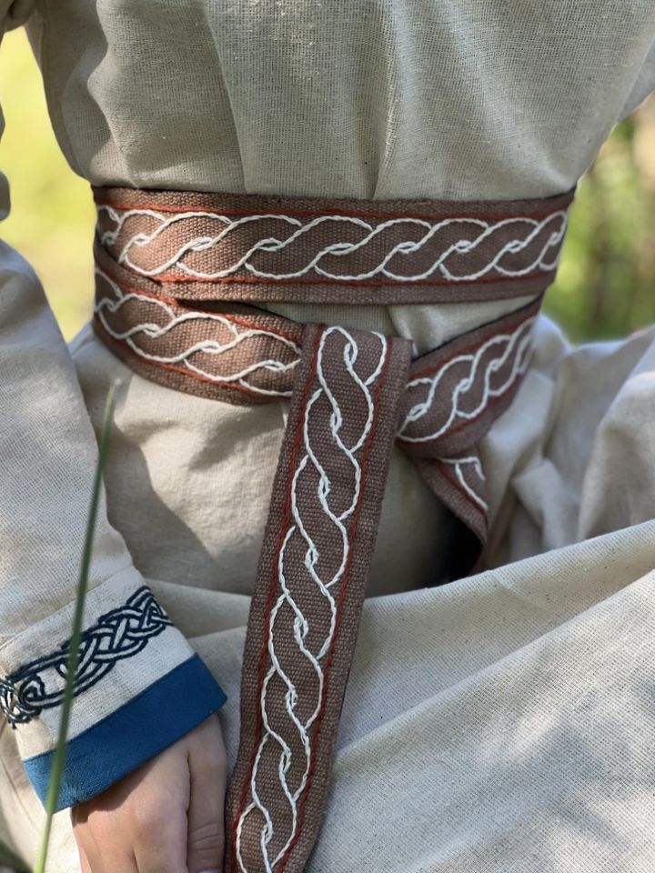 Ceinture en tissu brodé Elina en marron