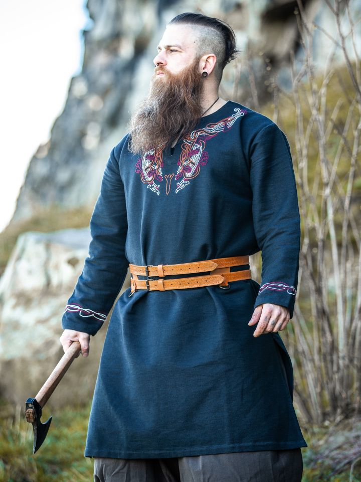 Tunique viking Snorri bleue, ornement rouge-écru