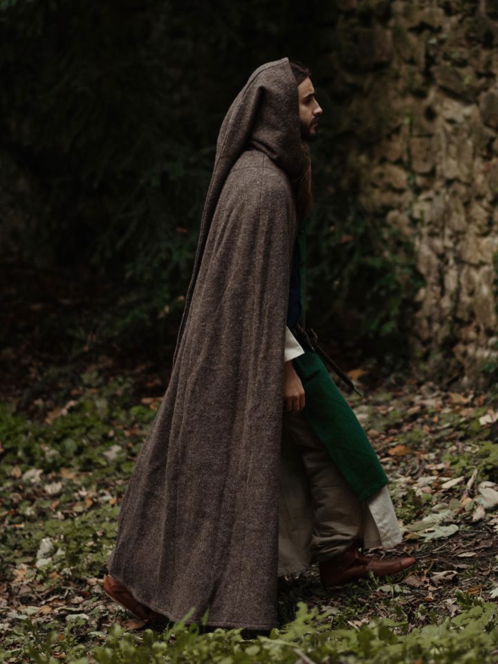 Manteau en laine à capuche en marron