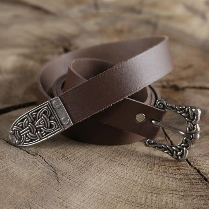 Ceinture médiévale longue et étroite en cuir