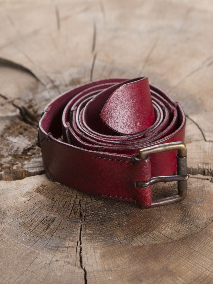 Ceinture longue avec surpiqûres, rouge