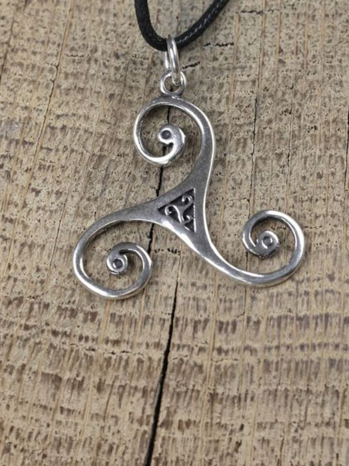 Pendentif "Triskele"