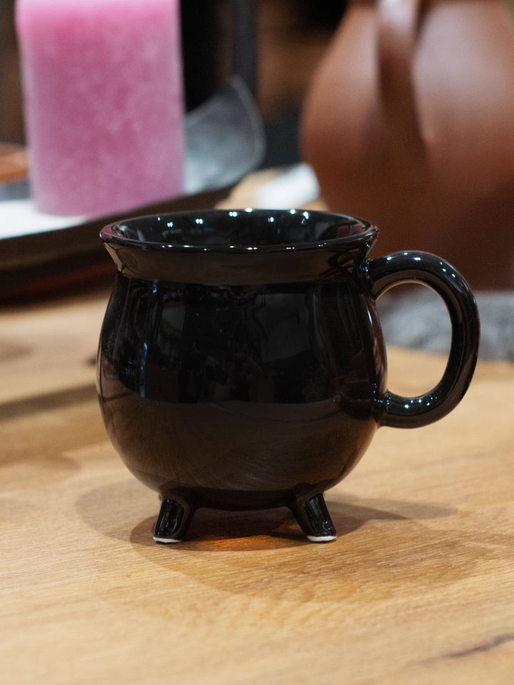Tasse "chaudron de sorcière" noire