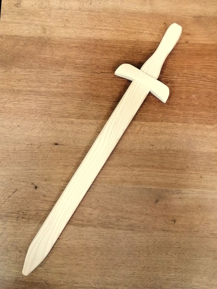 Épée en bois