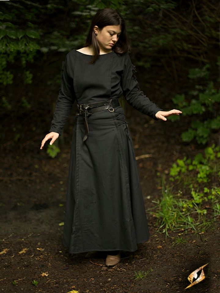 Robe à laçage en noir