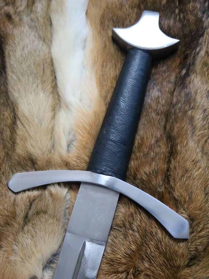 Épée d'entraînement avec fourreau