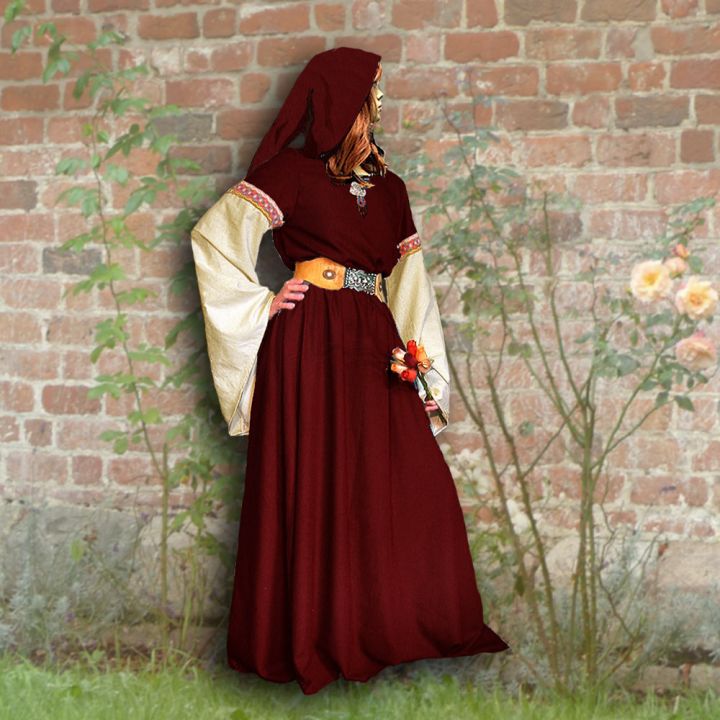 Robe médiévale Johanna à capuche en rouge