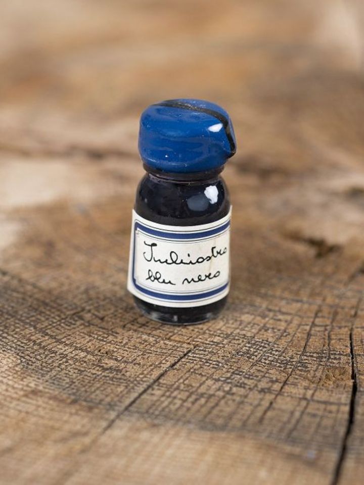 Encre végétale, bleue