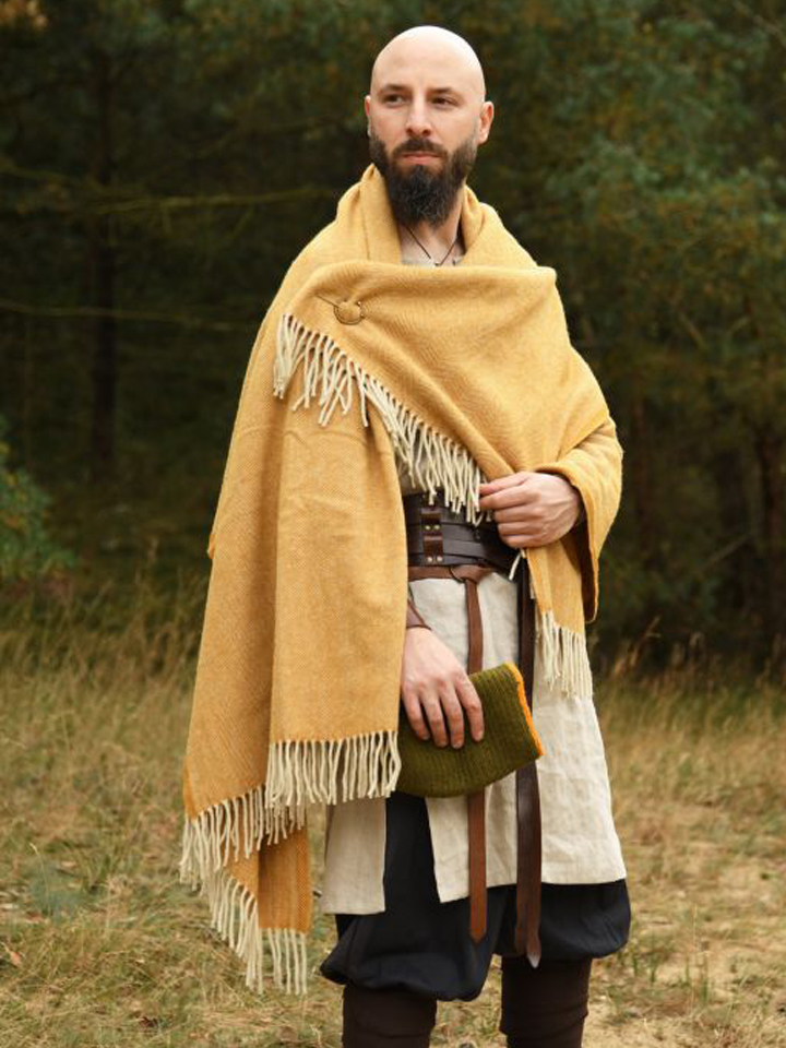 Manteau écharpe en laine à chevrons jaune