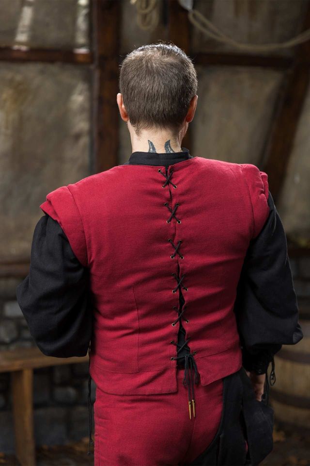 Warhammer Armoury Imperial Doublet Type A Rouge foncé 2
