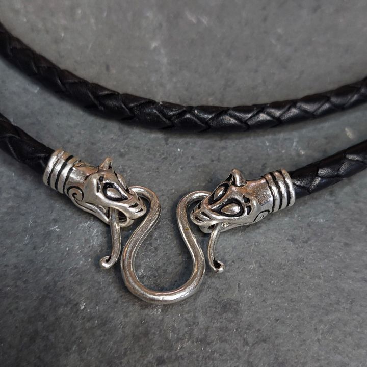 Collier viking en cuir "tête de loup" noir 2