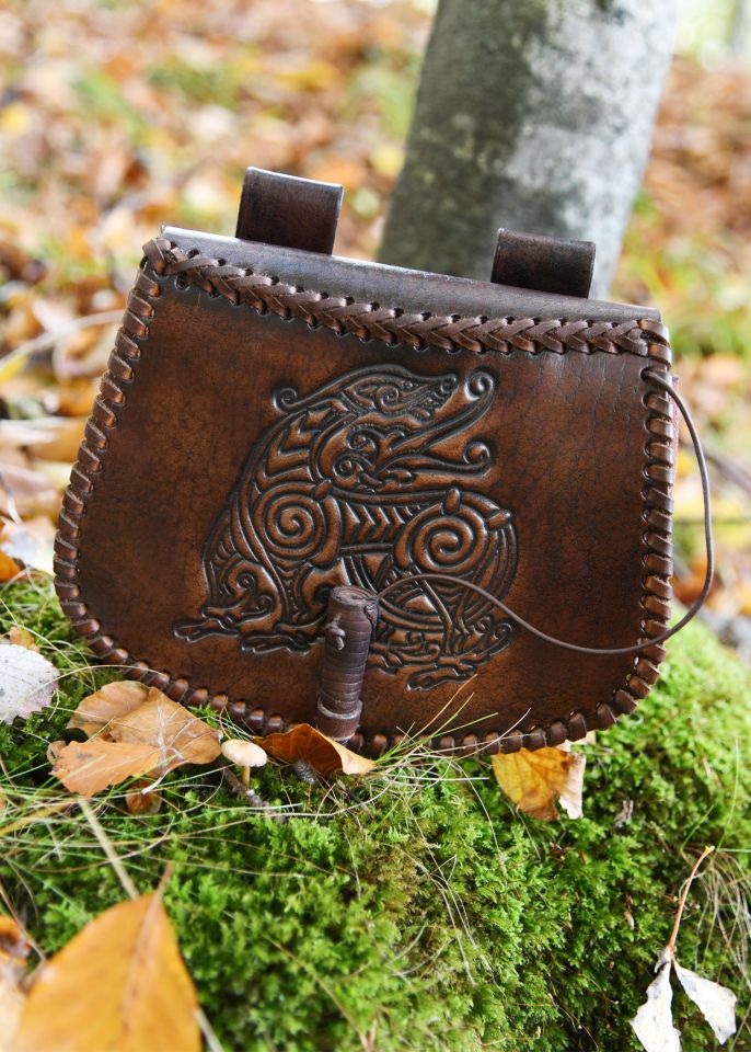 Sac de ceinture marron avec dragon en relief 2