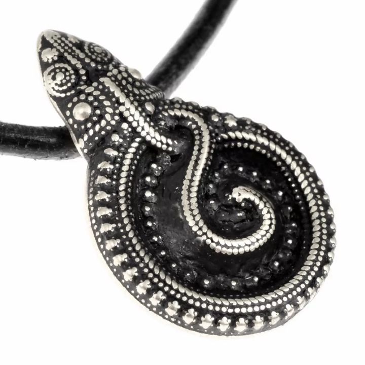Amulette serpent de Gørding argentée 2
