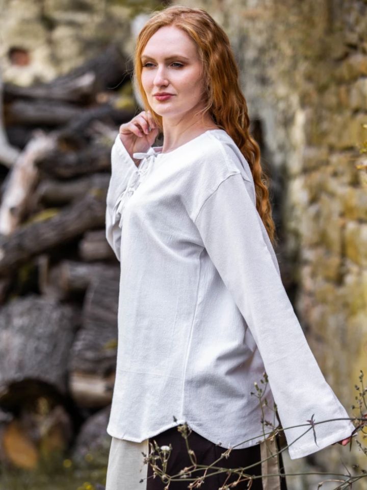 Blouse blanche à manches longues 2