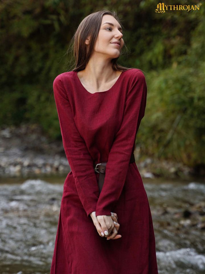 Robe viking Helga en lin bordeaux 2