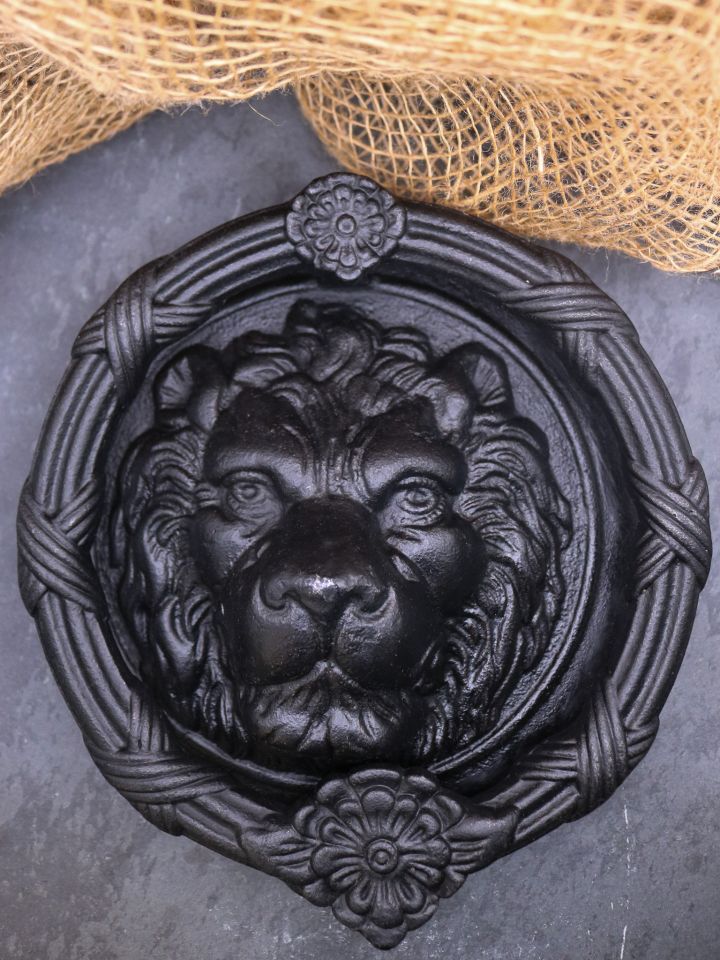 Grand heurtoir de porte "tête de lion" 2