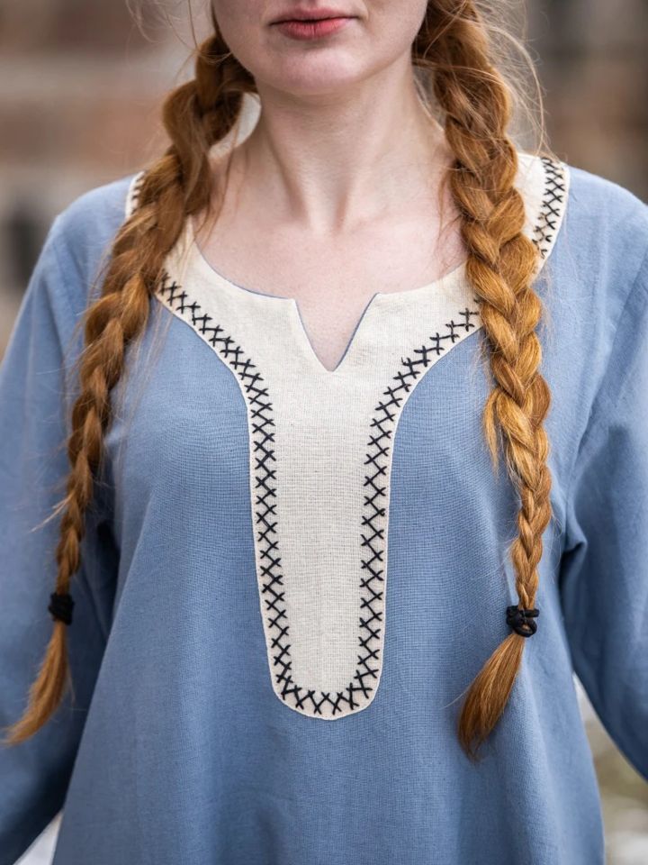 Robe viking Freya bleue 2