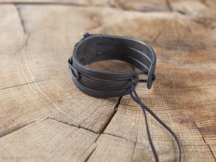 Bracelet orné d'une sodalite 2