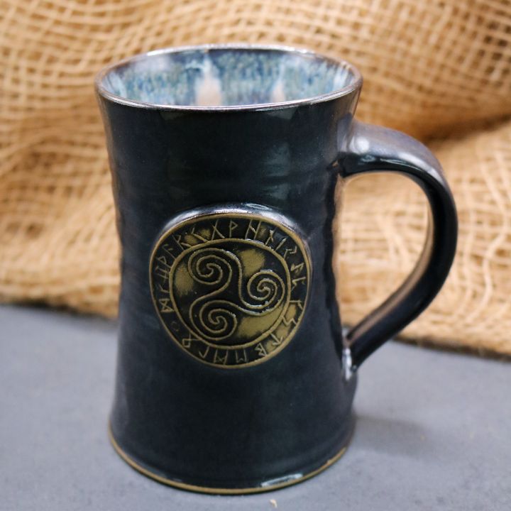 Chope à motif Triskele, noire 2