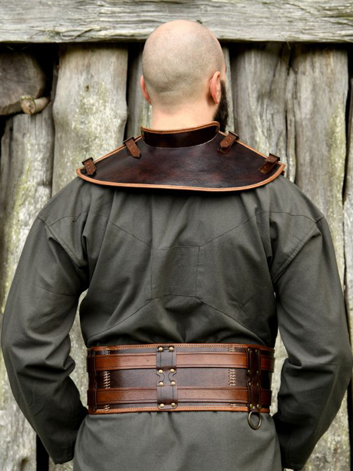 Col en cuir Arnulf marron 2
