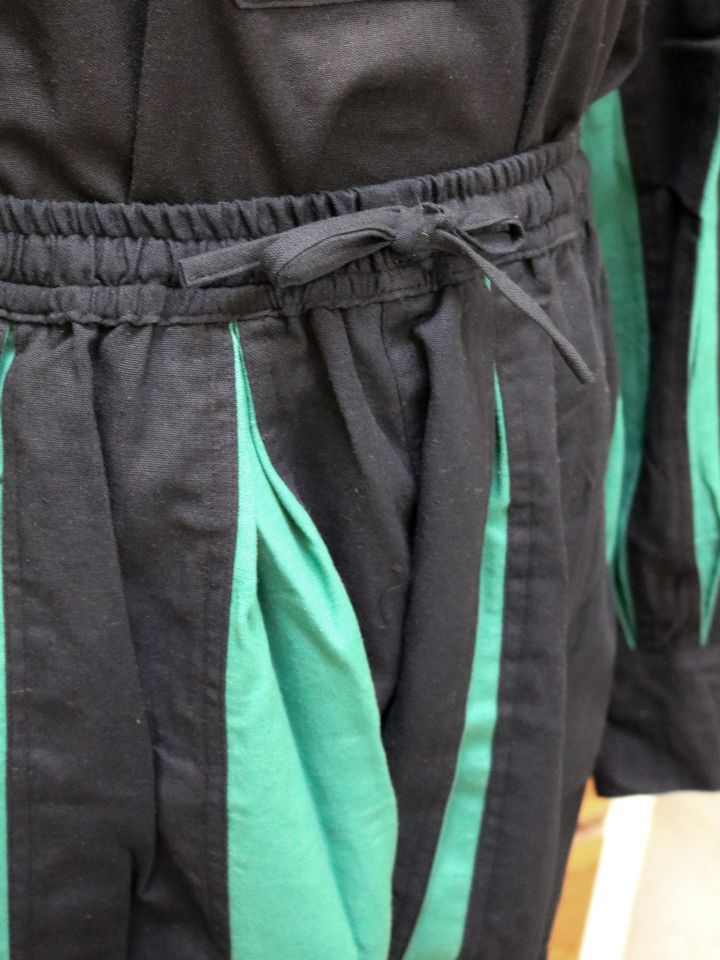 Culotte lansquenet Morold noir- vert 2