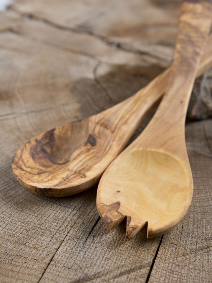 Couverts à salade en bois d'olivier 2